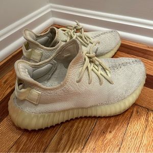 Yeezy Boost - Light Yellow